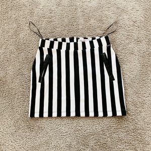 Vintage striped skirt with leather pockets